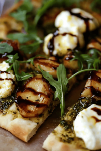 pesto kip flatbread